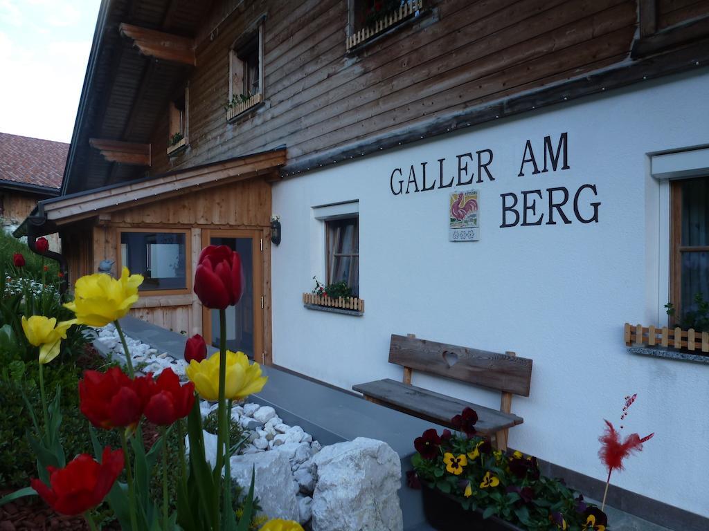 Galler Am Berg San Candido Exterior photo